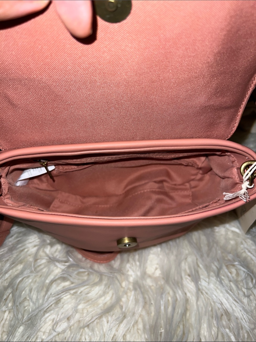 Universal Thread Crossbody Handbag - Picture 5 of 11
